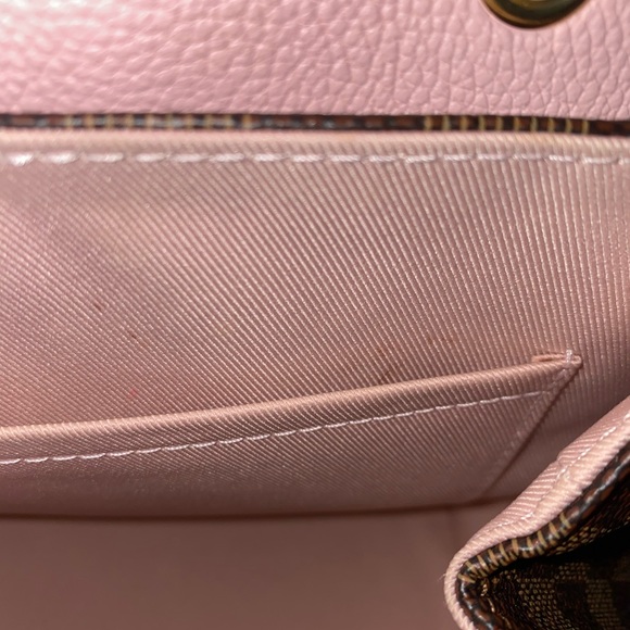 Louis Vuitton Clapton Backpack - Picture 5 of 6